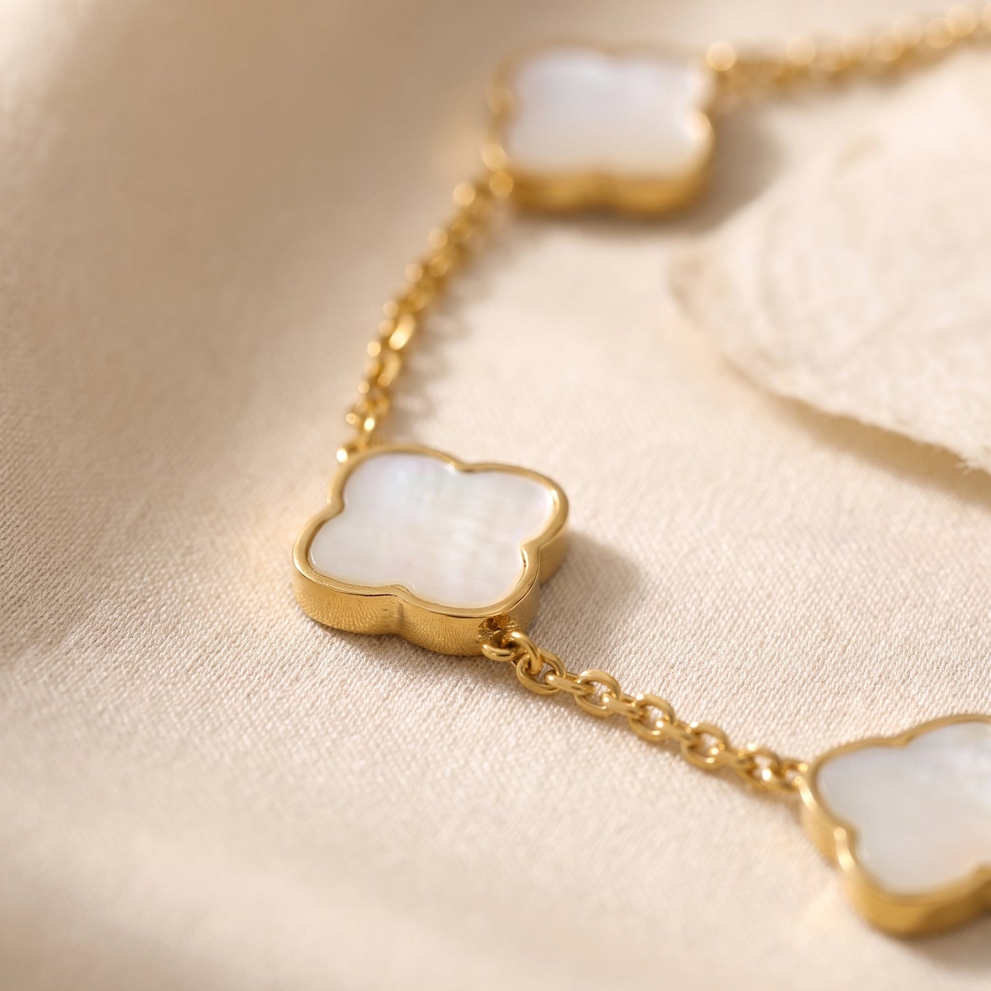 Zahra Rosette Bracelet - Ivory