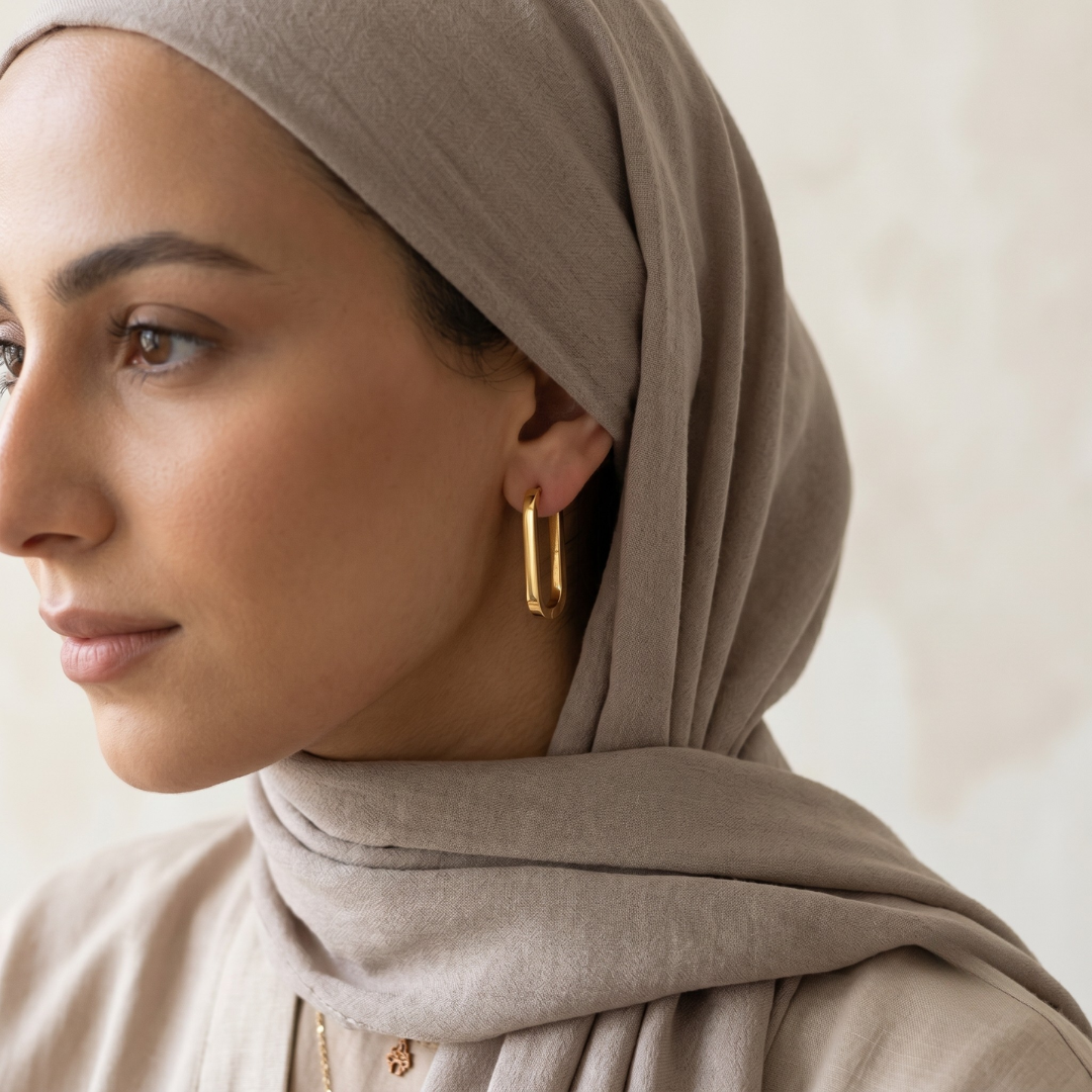 Minimal Square Hoops