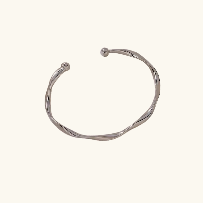 Nuraya Nourae Bangle