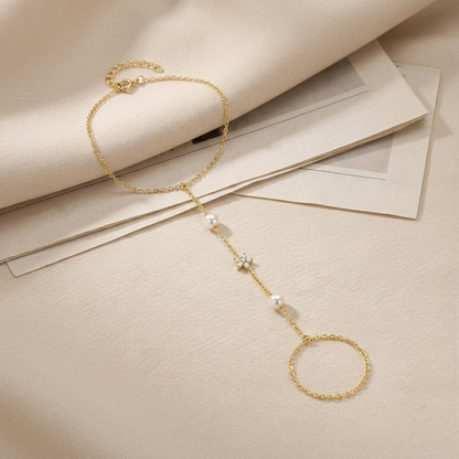 Luna Pearl Hand Chain