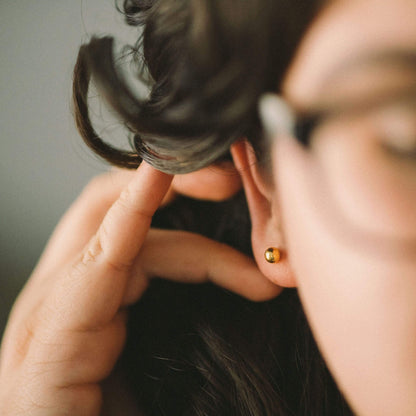 Nuraya Sphère Studs Earrings