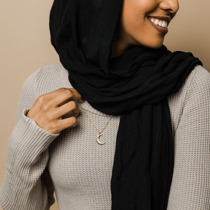 Qamar Nurani Crescent Necklace