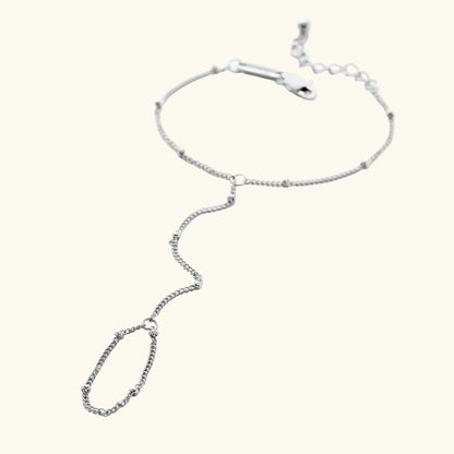 Qamar Nura Hand Chain