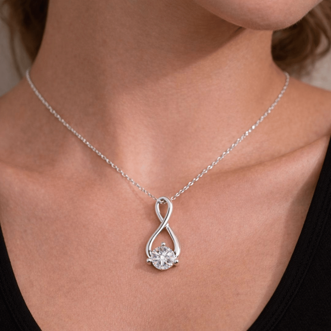 Najm Al-Noor Pendant
