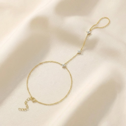 Nola Loop Hand Chain