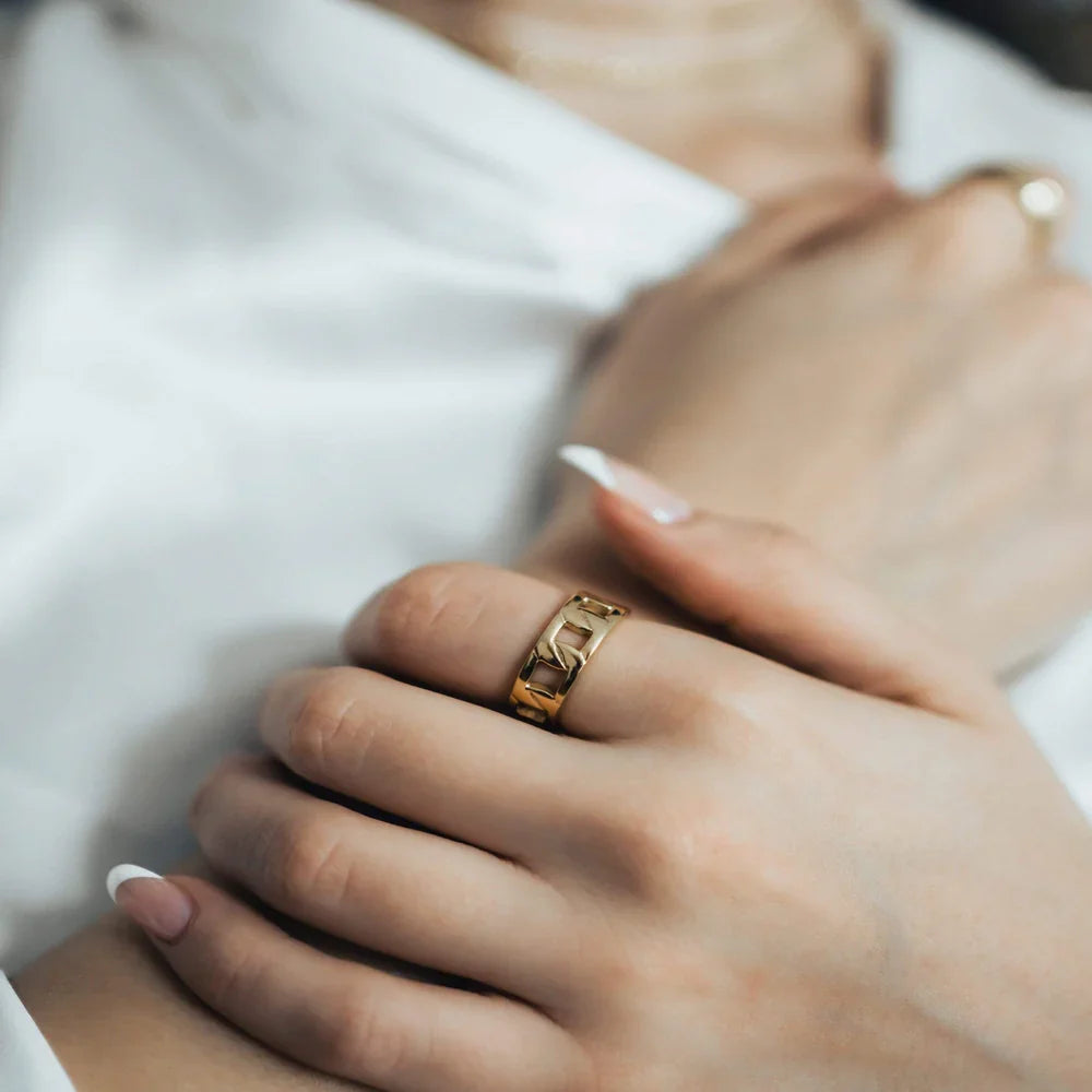 Qamar Nurain Ring