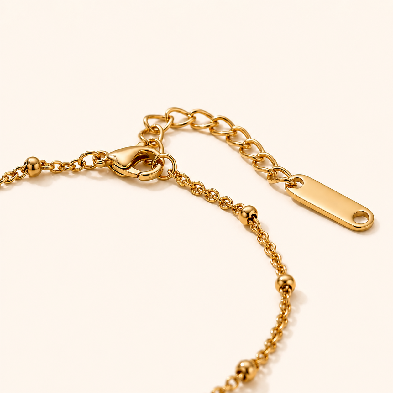 Dotted Hand Chain