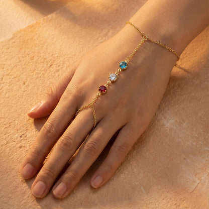 Noor Trinity Hand Chain
