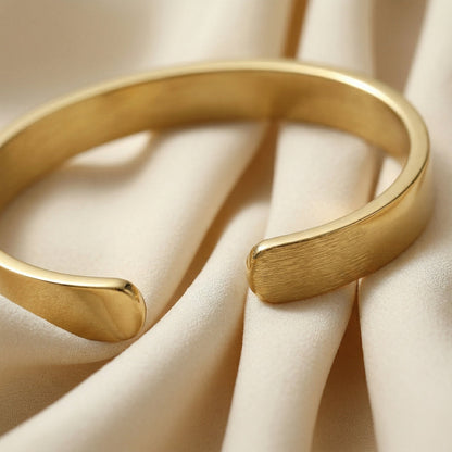 Nuraya Dream of Gold Armband