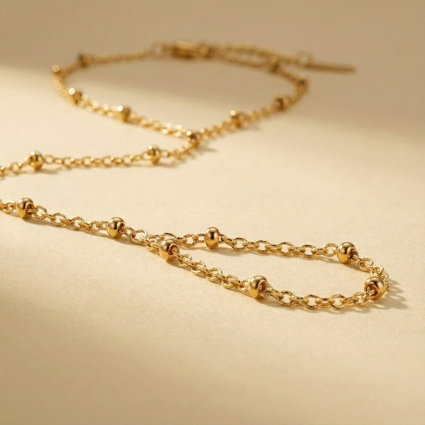 Wasl An-Noor Hand Chain