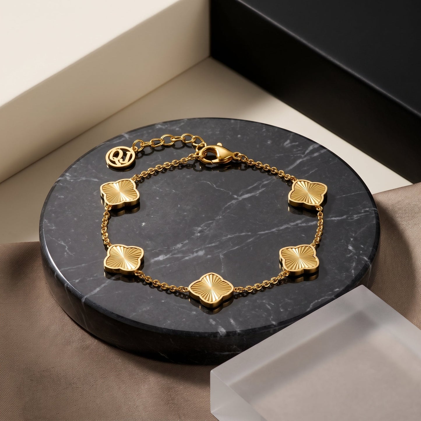 Zahra Rosette Bracelet - Gold