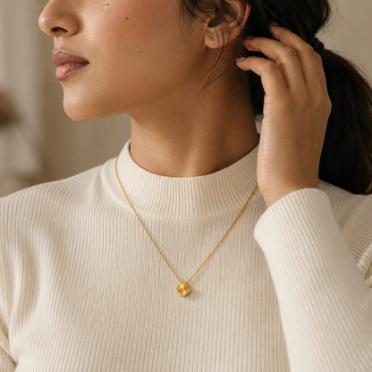 Zahra Rosette Necklace - Gold