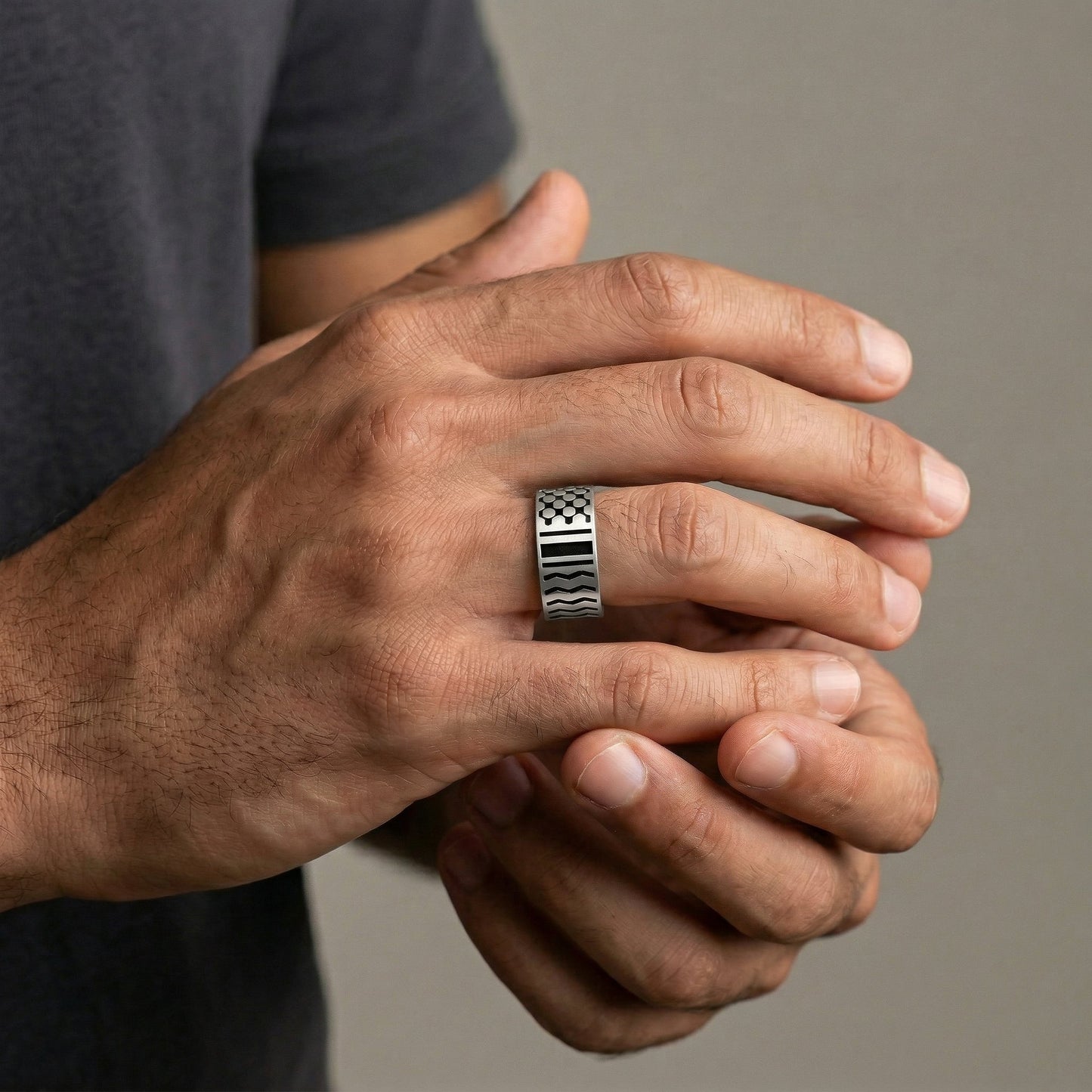 Nuraya Keffiyeh Bold Ring – Men's
