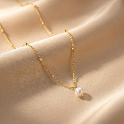 Quiet Pearl Necklace
