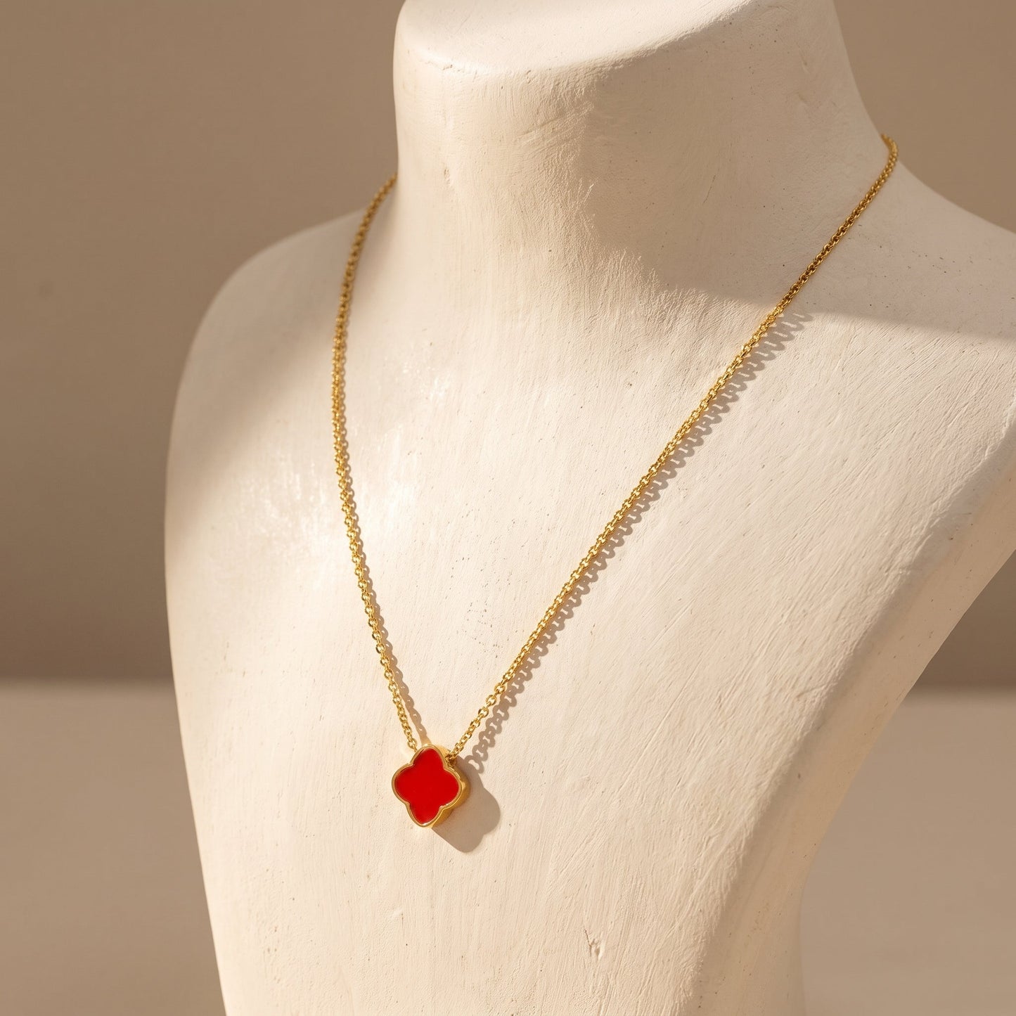 Zahra Rosette Necklace - Red
