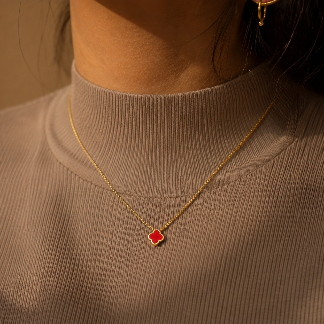 Zahra Rosette Necklace - Red