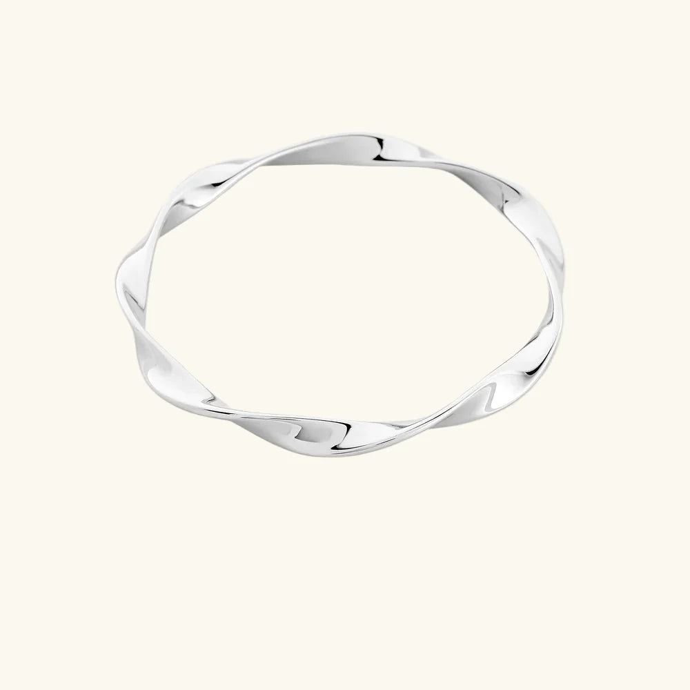 Nuraya Ahad Wave Bangle