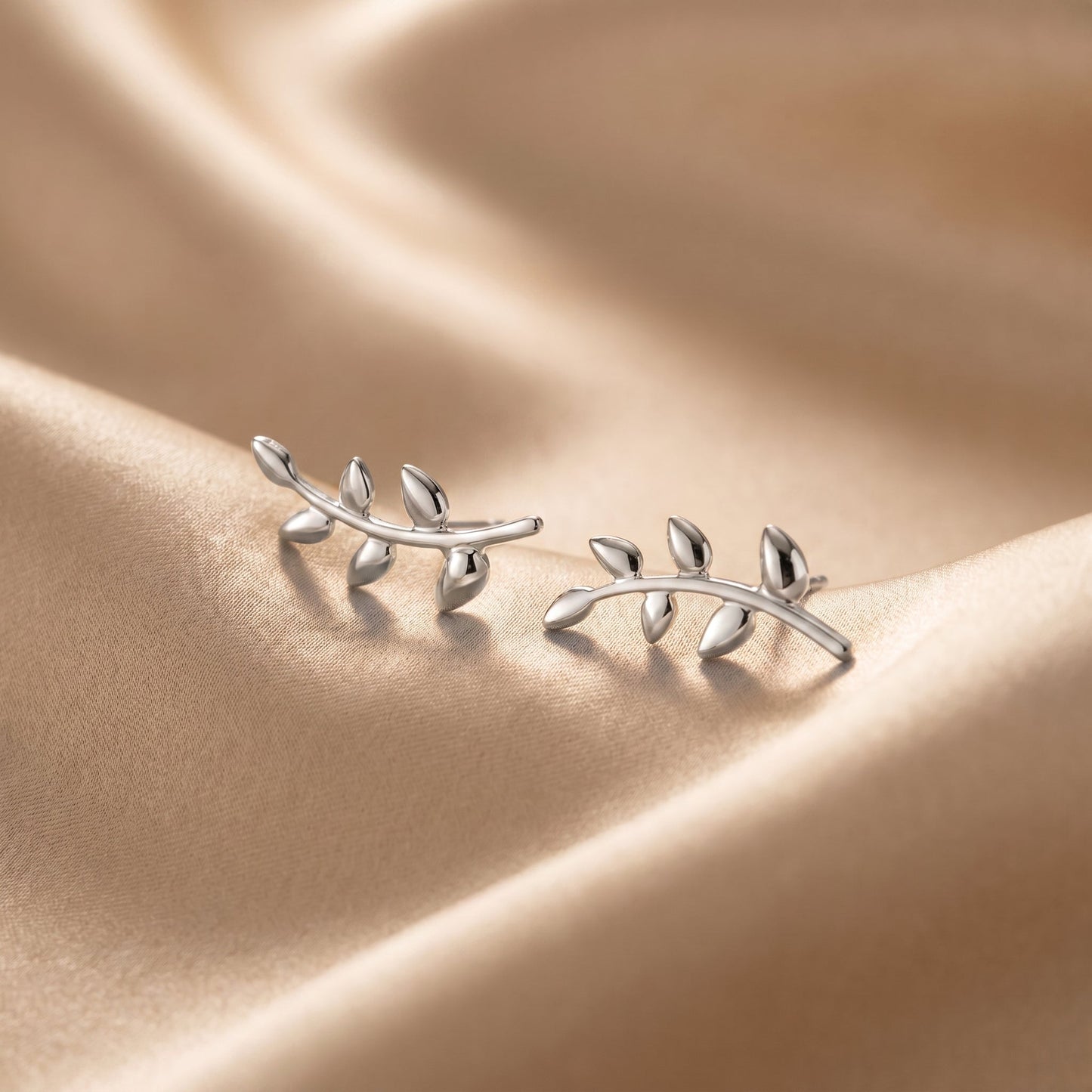 Qamar Sakinah Leaf Earrings