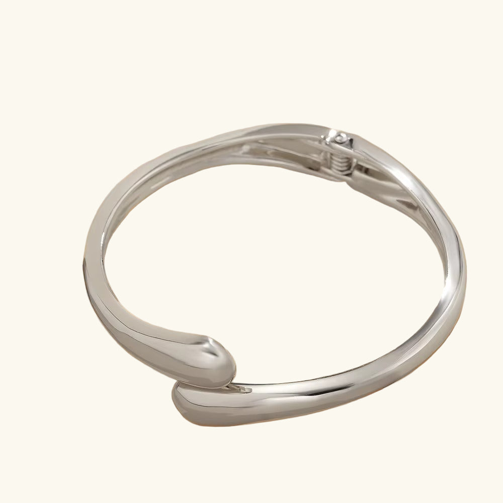 Nuraya Haya Wave Bracelet