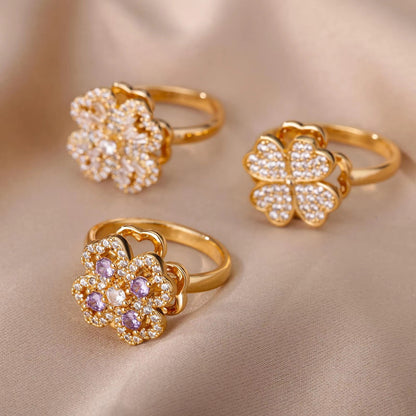 Qamar Aisha Clover Ring