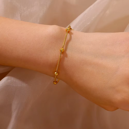 Qamar Sakinah Gold Bracelet