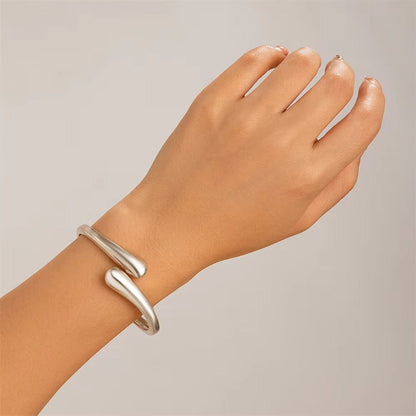Nuraya Haya Wave Bracelet