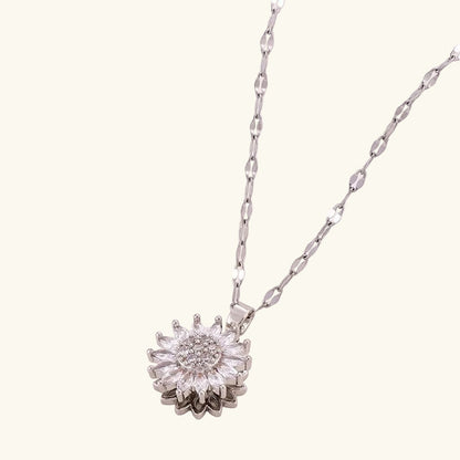 Qamar Rihla Necklace
